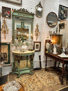 Bourgeois Antiques