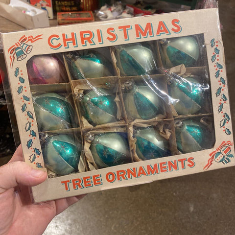 Very merry new vintage inspired holiday box