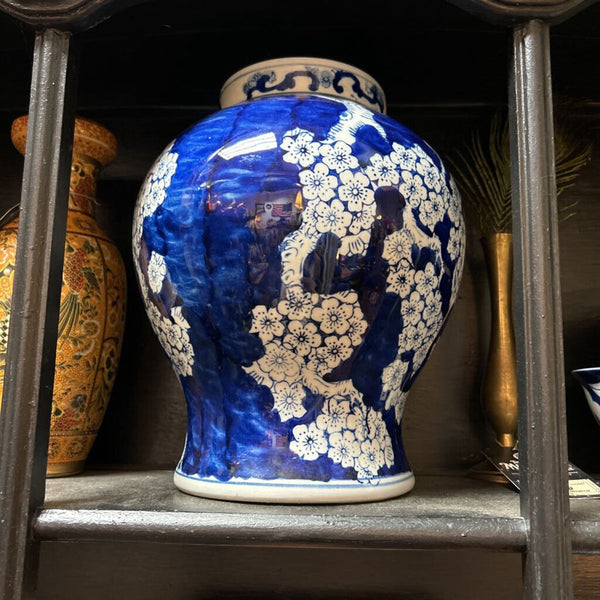 Large Vintage Blue & White Chinoiserie Vase