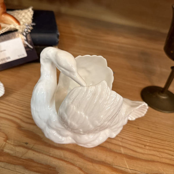 Vintage Staffordshire Swan fine china 5 in.