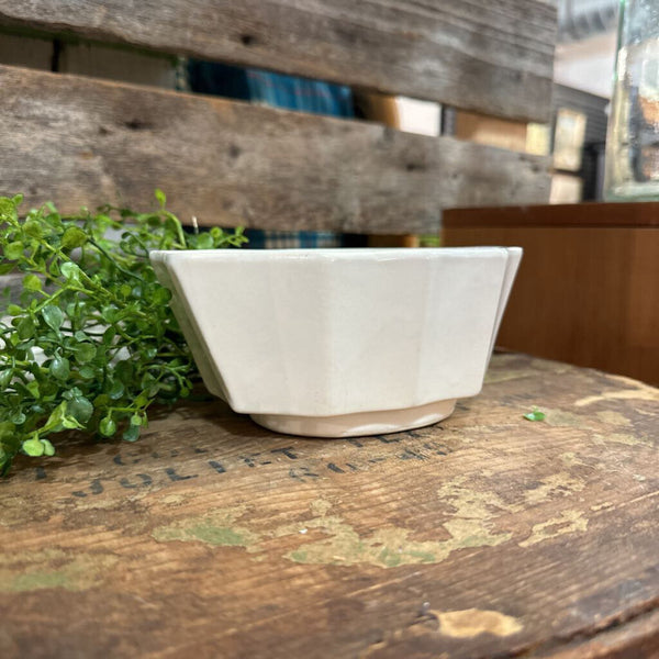 USA Pottery Planter