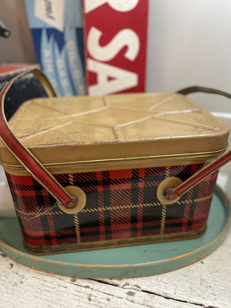 Jens Fresh Vintage ~ Vintage scotch plaid picnic tin