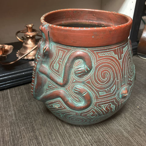 Embossed LIzard Pottery