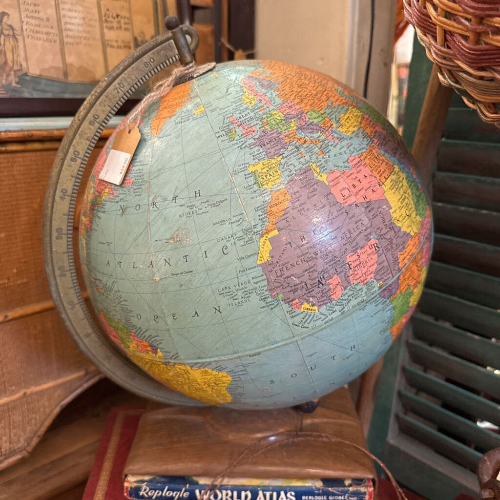 Globe w Book Insert