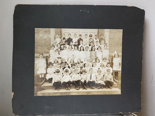 Unframed Vintage Children Photo W0624