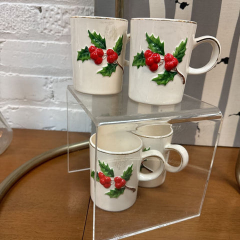 Set of 4 Holly Mugs H2086