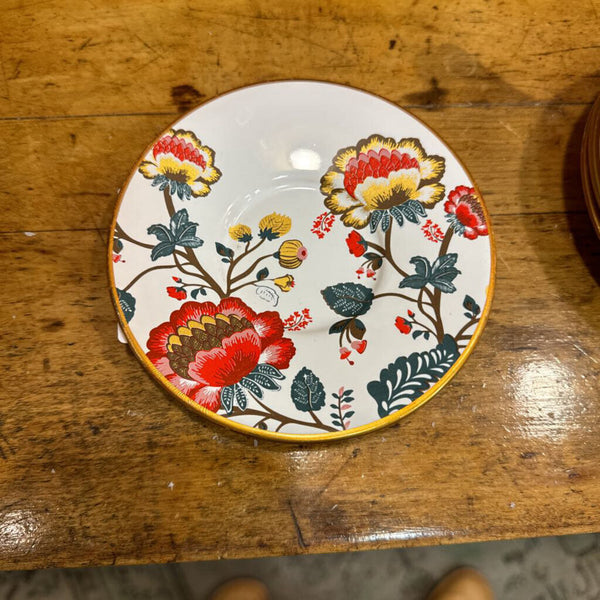 Set of 4 red and gold flower plates