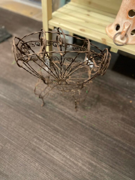 Vintage child's peacock chair as is