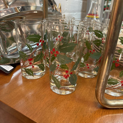 Set of 7 Holly Glasses H2095