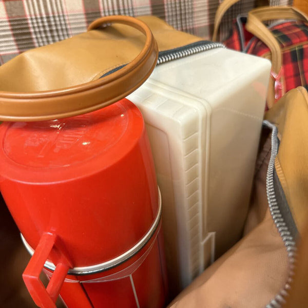 Vint Thermos Plaid Bag w/Thermos and Lunch Box