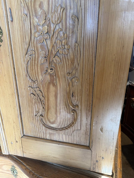 ANTIQUE PINE ARMOIRE 18TH24W 27T 48W INSIDE BACK HAS BEEN REPLACED HAS IN STORE PICK UP ONLY