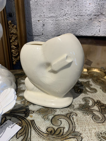 Vintage Ivory Pottery Heart & Arrow Planter~ 2.75" d x 5.25" l x 5.5" t