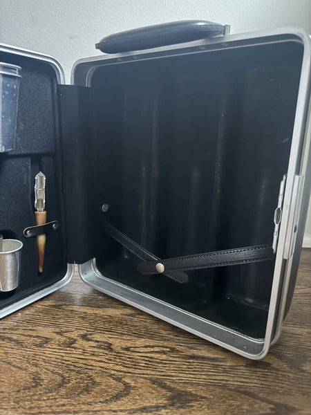 Portable Bar Suitcase 13"x11"x6"closed W1700