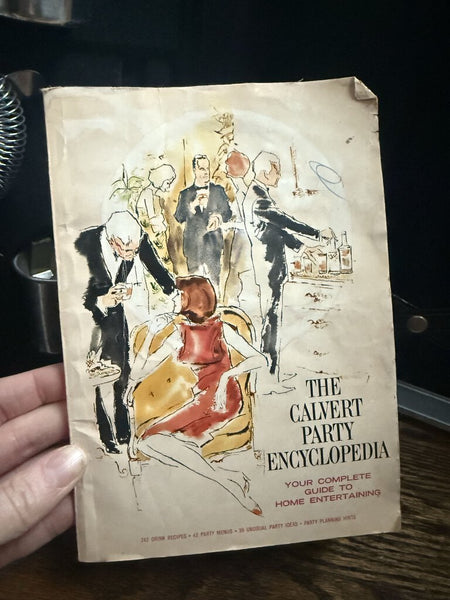 Portable Bar Suitcase 13"x11"x6"closed W1700