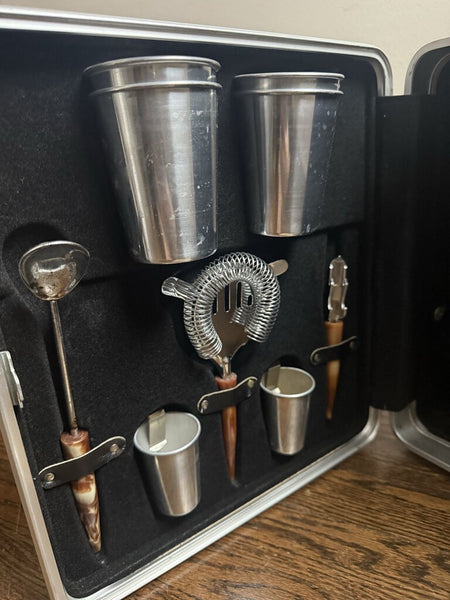 Portable Bar Suitcase 13"x11"x6"closed W1700