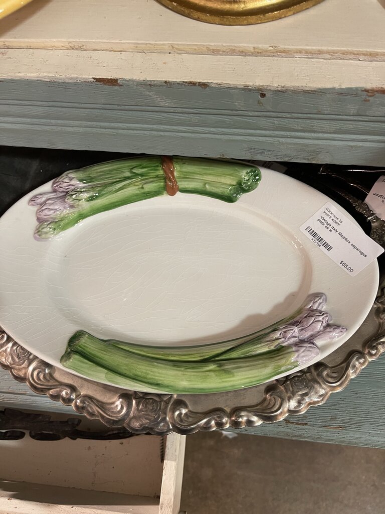 Vintage Italy Majolica asparagus plate as is