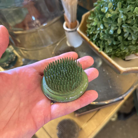 Green Round Flower Frog
