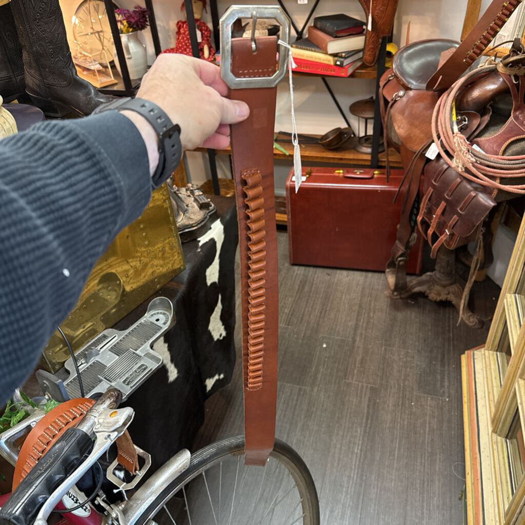 Vintage leather .38 cartridge belt, chrome buckle, small, LH