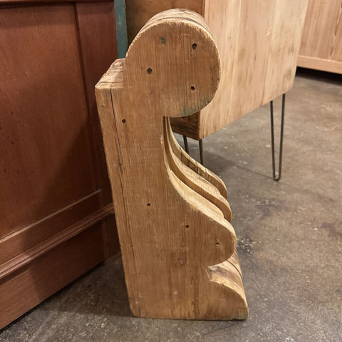 Large Corbel