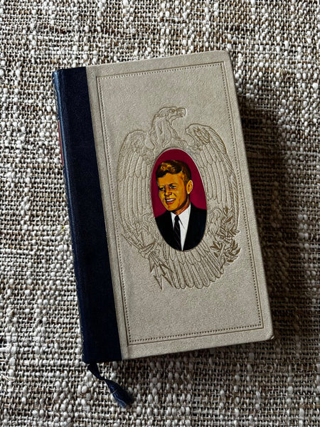 1972 The Dramatic Fate of the Kennedy in French Book