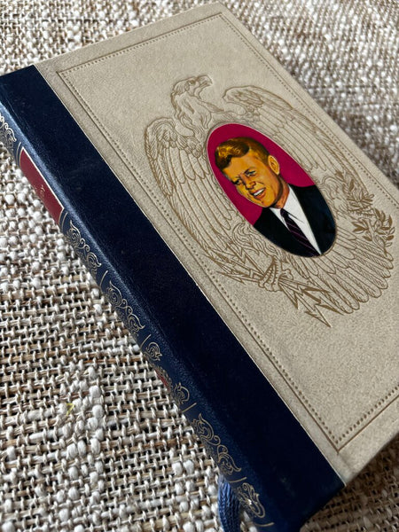 1972 The Dramatic Fate of the Kennedy in French Book