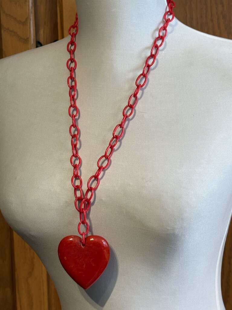 Vintage Bakelite necklace, hearts