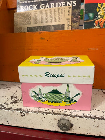 Jens Fresh Vintage ~ Vintage Recipe box