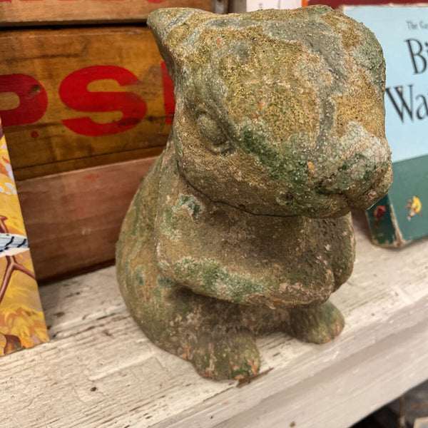 Jens Fresh Vintage ~ Cement bunny .