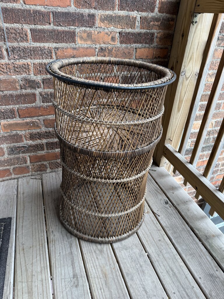 Wicker Round Plant Stand W1803