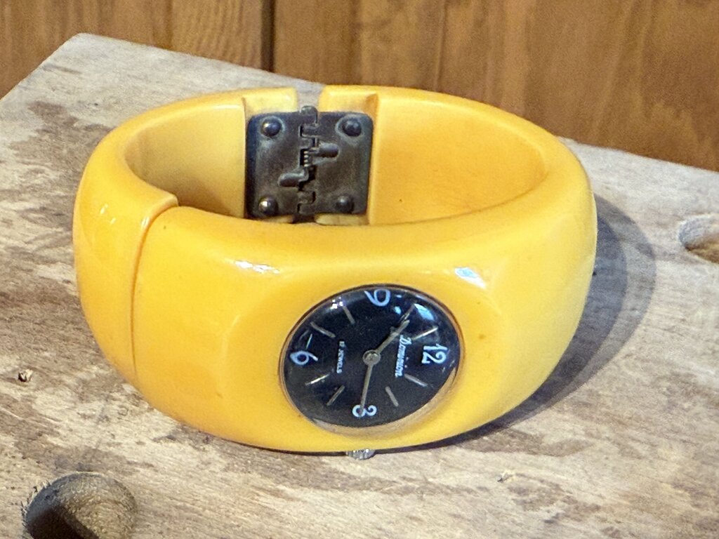 1940s Yellow Bakelite Hinged Clamper Bangle Watch Bracelet As Is