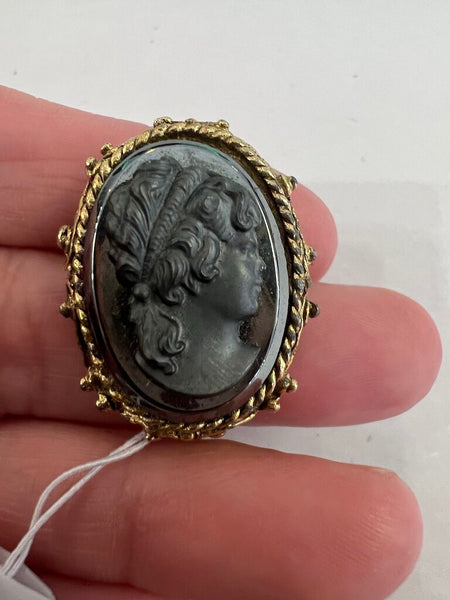 Vintage Cameo