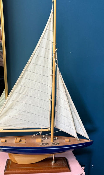 Model Ship 24" x 17" W1852