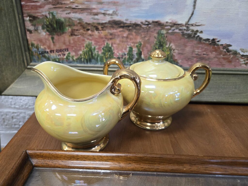 Yellow luster ware cream and sugar 4" tall