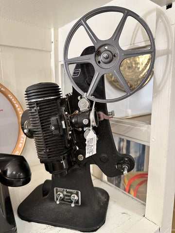 BELL & HOWELL 8mm MOVIE PROJECTOR as is