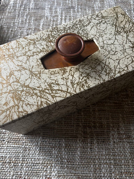 Vintage Clay Plain Poker Chips in Wood Holder