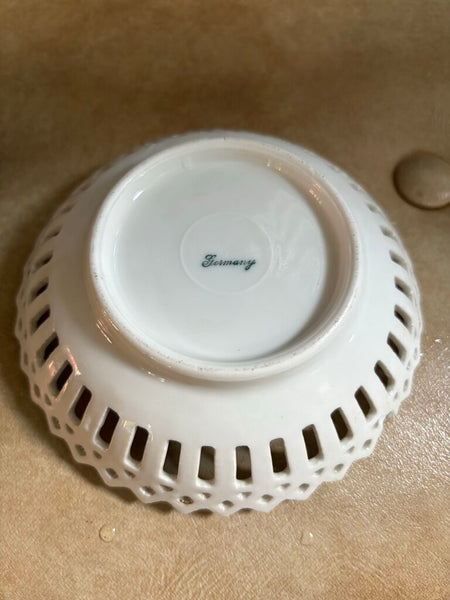 Vintage German Lattice Bowl 5in