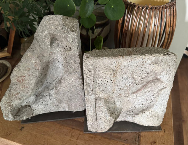 Bird imprint Art sculpture short