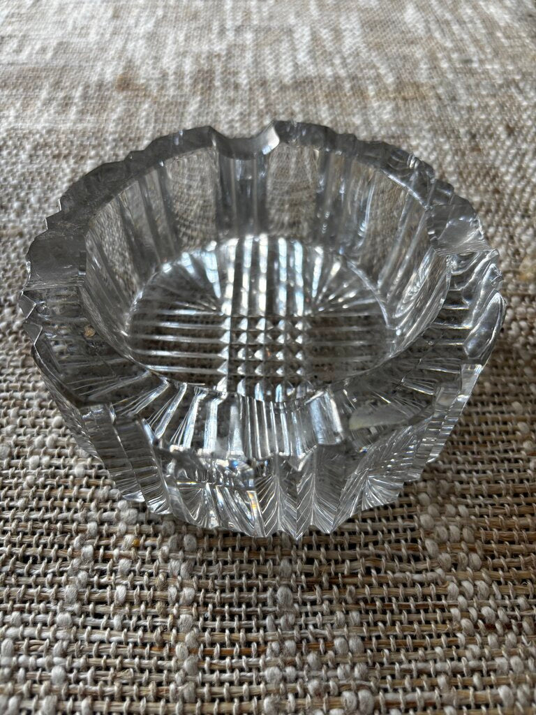 VINTAGE CRYSTAL CIGAR ASHTRAY ETCHED STARBURST