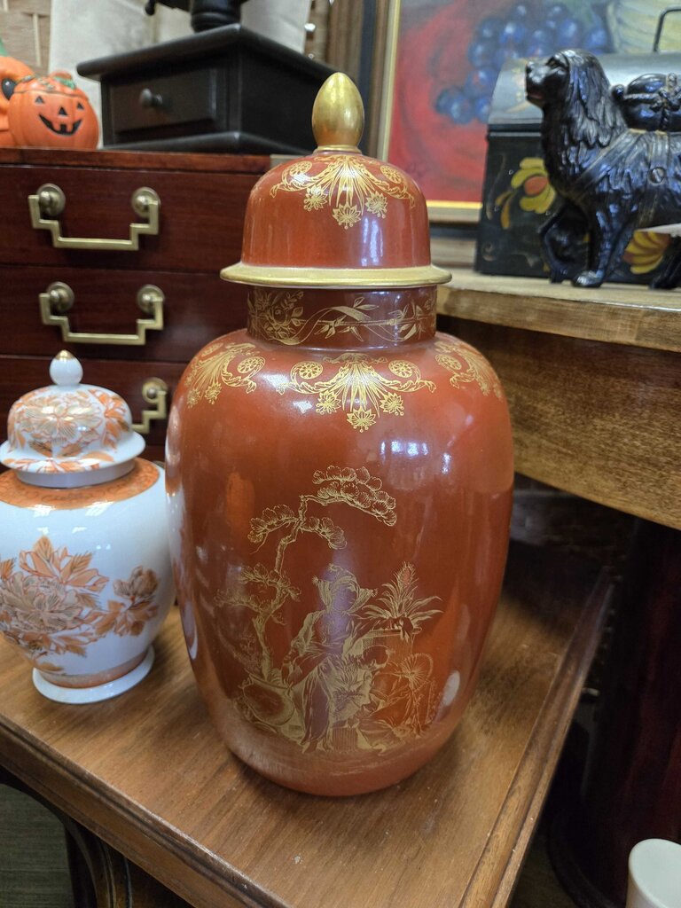 Mottahedeh ginger jar 7 x 13 with lid