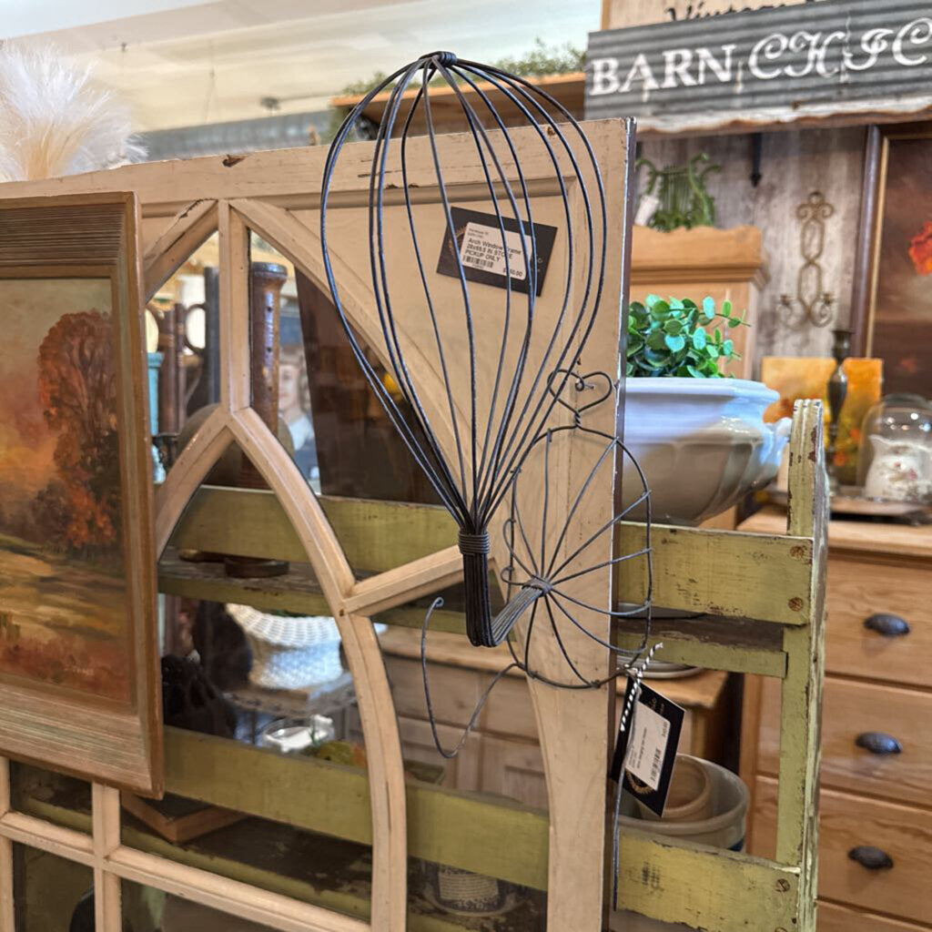 Wire Hanging Hat Holder