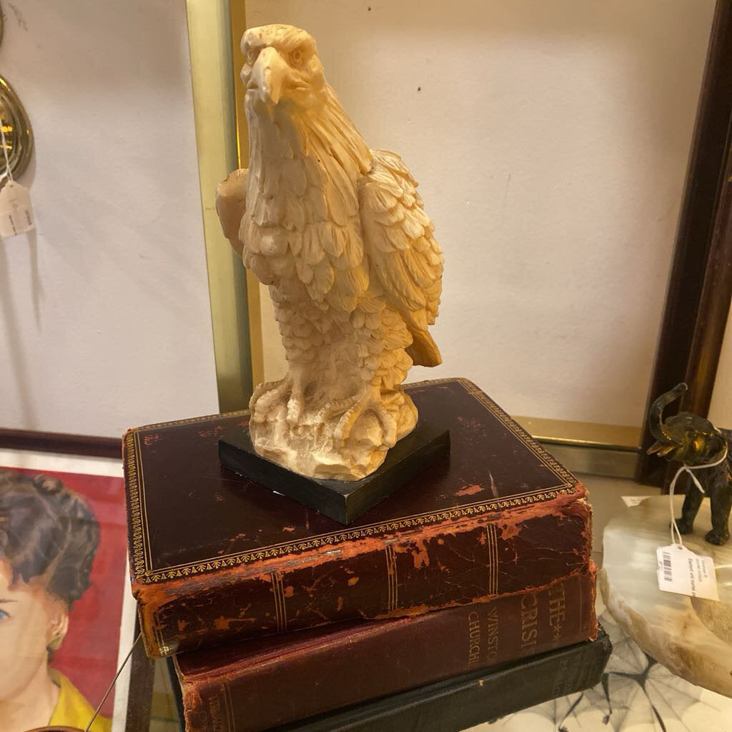 Eagle sculpture made in Italy 8in tall