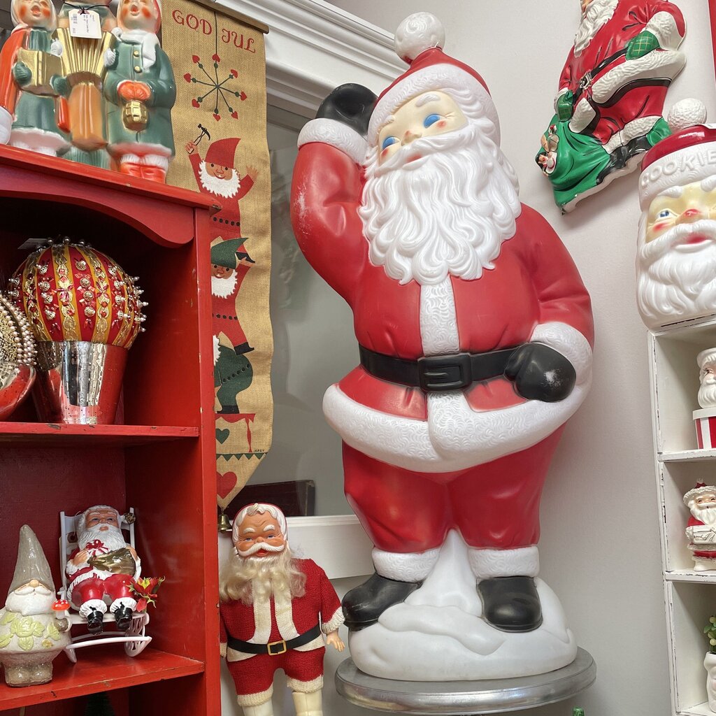 Moxie - Empire Waving Santa Blow Mold - 40"