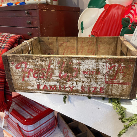 JFV ~ Vintage 7UP crate