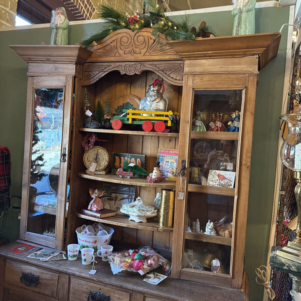 Irish Two Piece Hutch