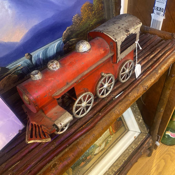 Veg toy train engine