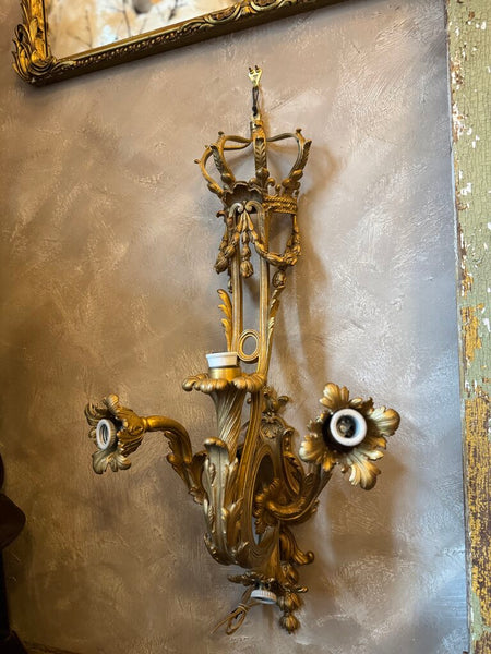 0310 Antique Rococo style wall sconce with crown & scrolling acanthus leaf detail