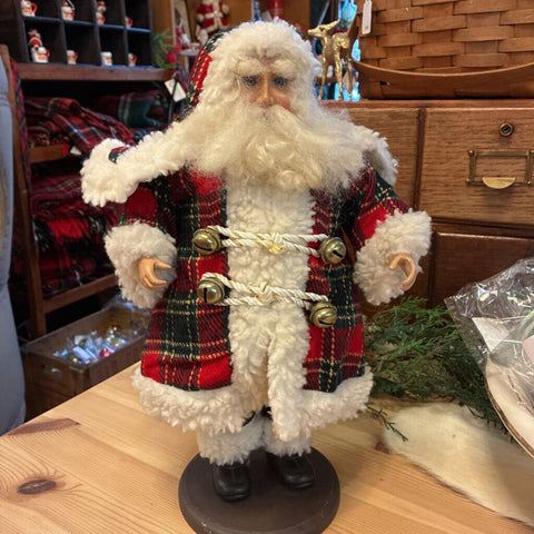 Red Plaid Santa 16" X 9"