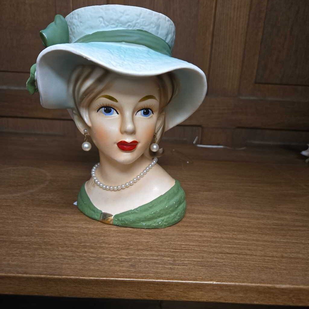 Head vase 7" tall