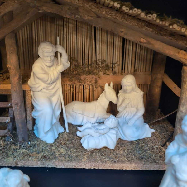 Vintage ,1982, Avon Nativity Set With Bisque Figurines and Creche