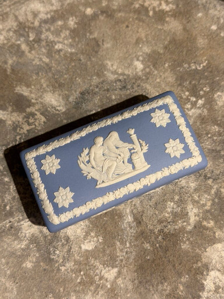 1285 Wedgewood England Blue Rectangle Box